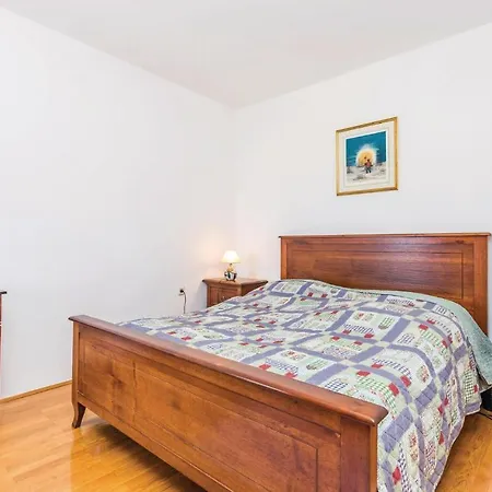 One-bedroom In Barbat Barbat na Rabu
