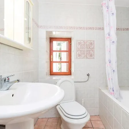 One-bedroom In Barbat Apartman *