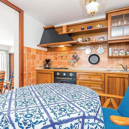 One-bedroom In Barbat Apartman