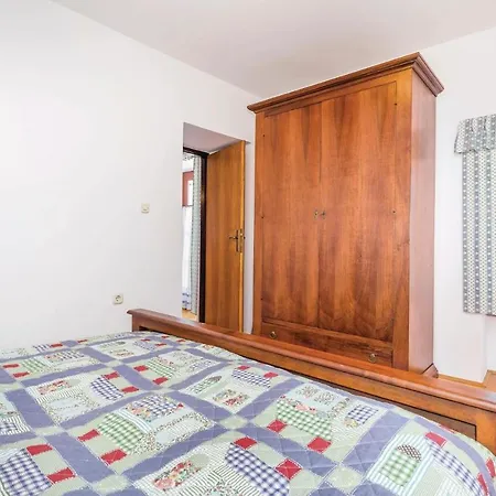 Apartman One-bedroom In Barbat Barbat na Rabu